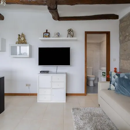 Trendy Flats - Instaworthy River View By Host Wise Apartment